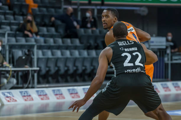 尔迪夫妇的 尔迪夫妇的