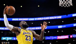 迫使湖人球 迫使湖人球